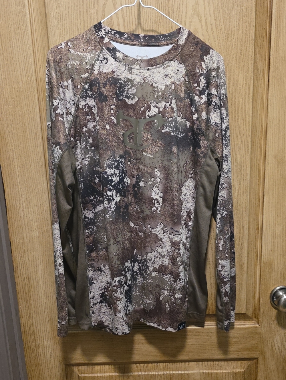 Men's Long-Sleeve Camo Performance Shirt - Brown/Green
